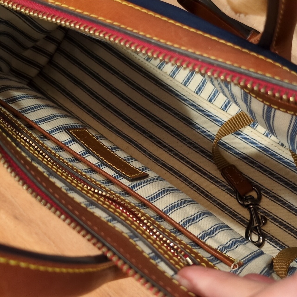 Dooney & Bourke Navy 🔵 Wayfarer Satchel Camden Collection crossbody purse - Picture 8 of 16